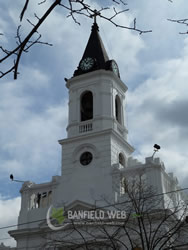 Santuario Basilica Sagrada Familia de Nazareth - Iglesia de Banfield