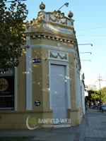 Antigua esquina calles Maiú y Capdevilla en Banfield Este