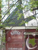 Antiguo Kiosco de Banfield - Kiosco de calle Chacabuco y vias del tren en Banfield Este