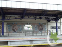 Murales del andel de la estacion de Banfield con los famosos y personas ilustres de la ciudad