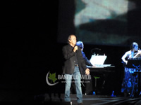 Joan Manuel Serrat en el estadio de Banfield CAB - Serrat en Lomas de Zamora - www.banfield-web.com