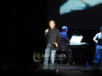 Joan Manuel Serrat en el estadio de Banfield CAB - Serrat en Lomas de Zamora - www.banfield-web.com